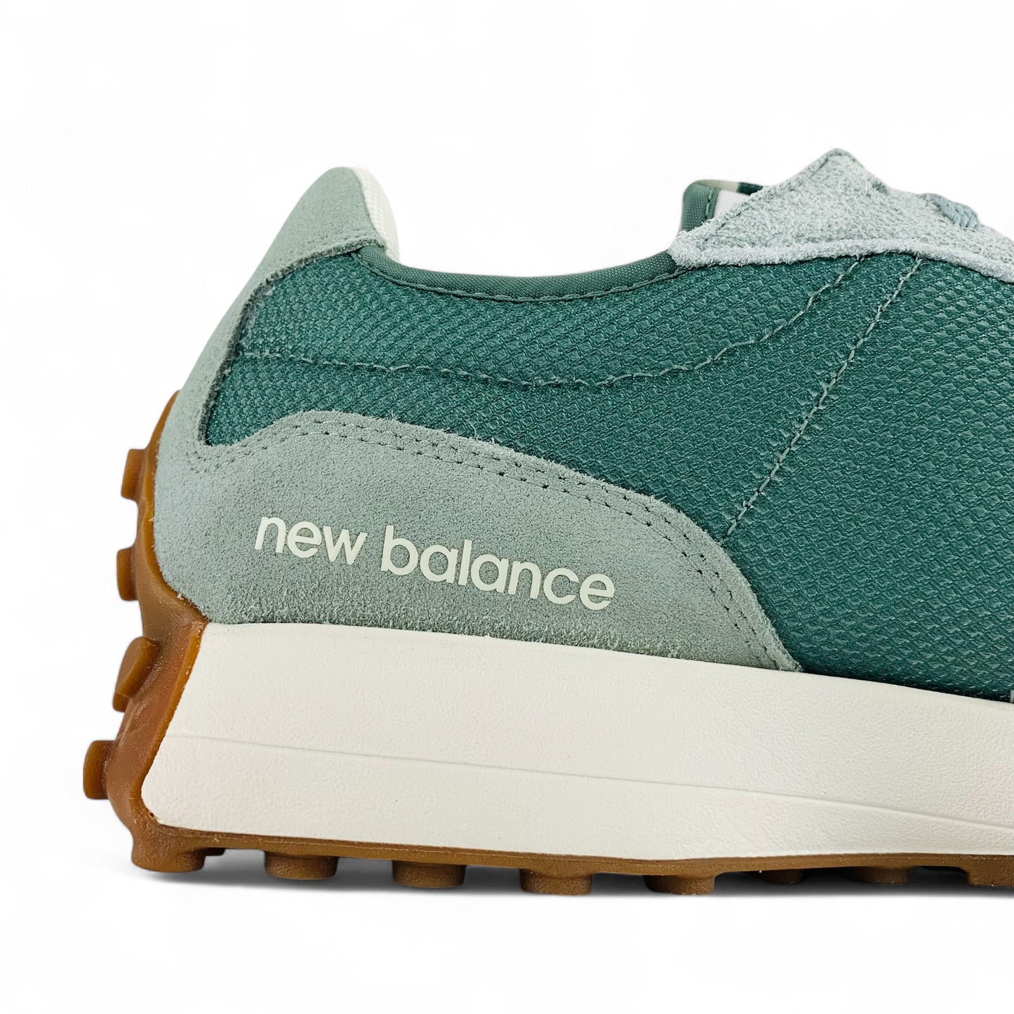 New Balance 327