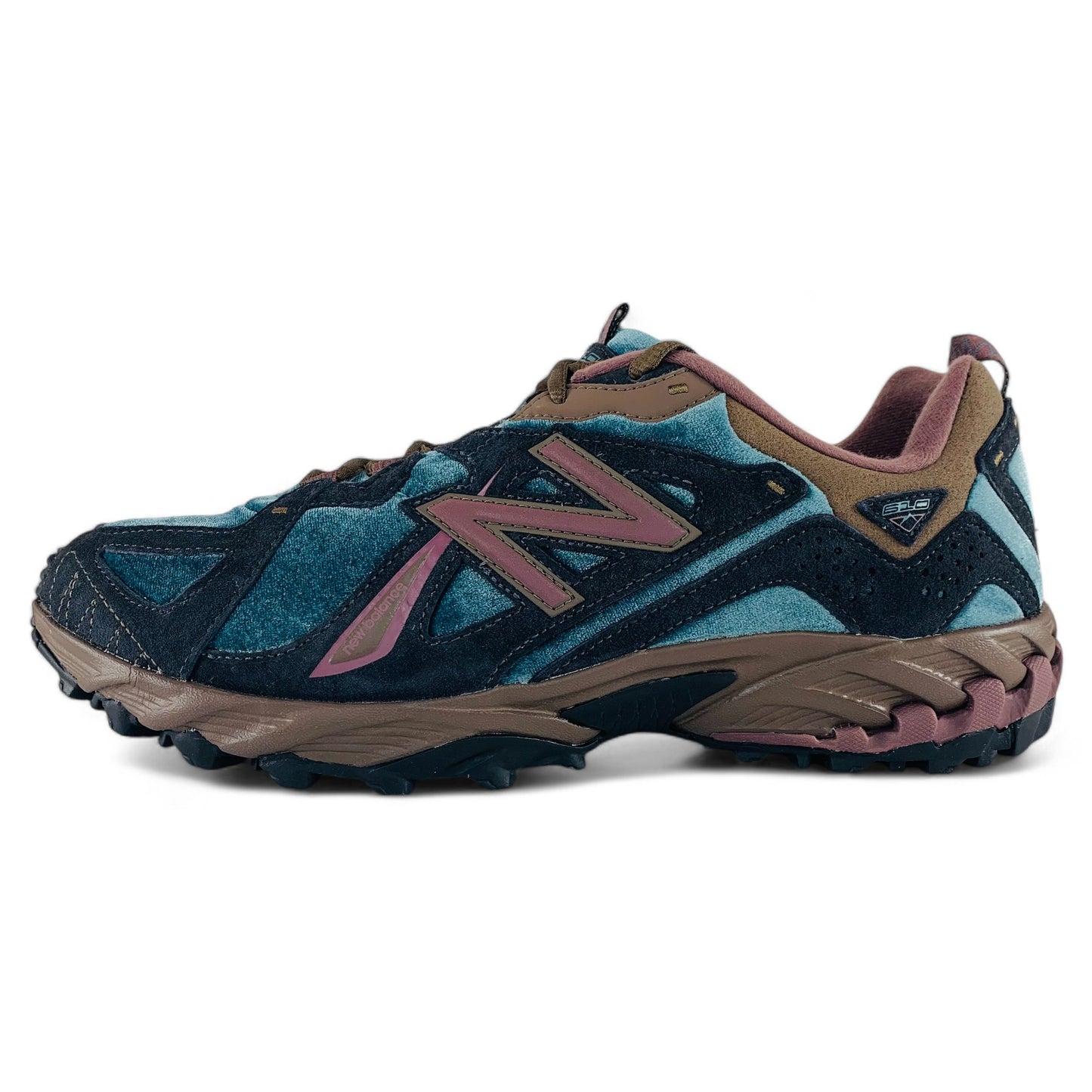 New Balance 610v1