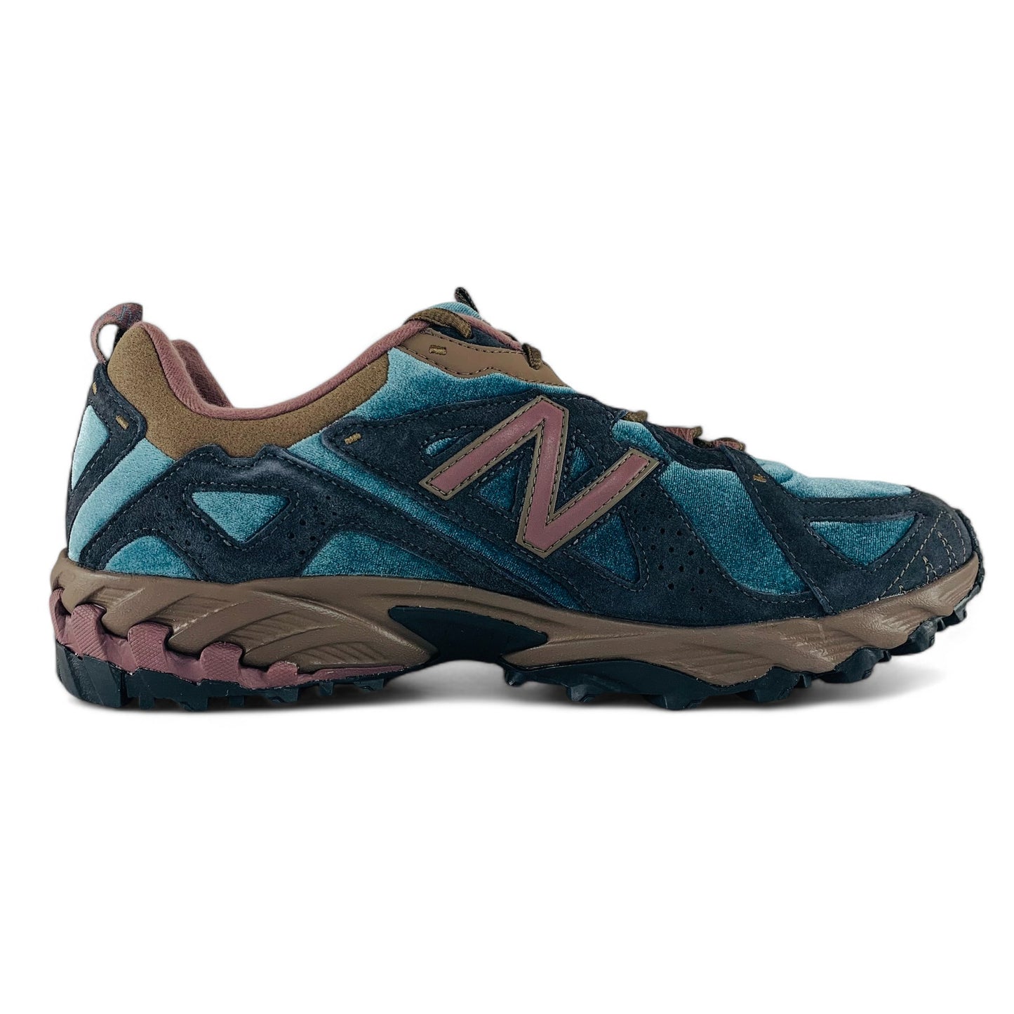 New Balance 610v1