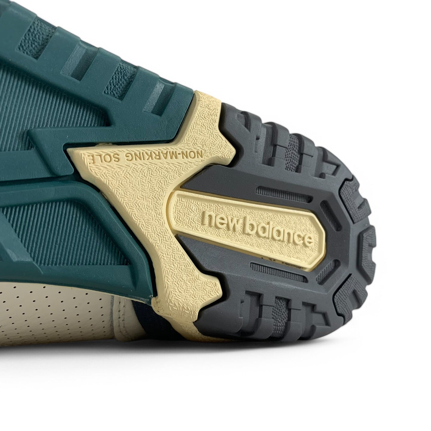 New Balance 550 Mini Logo Pack