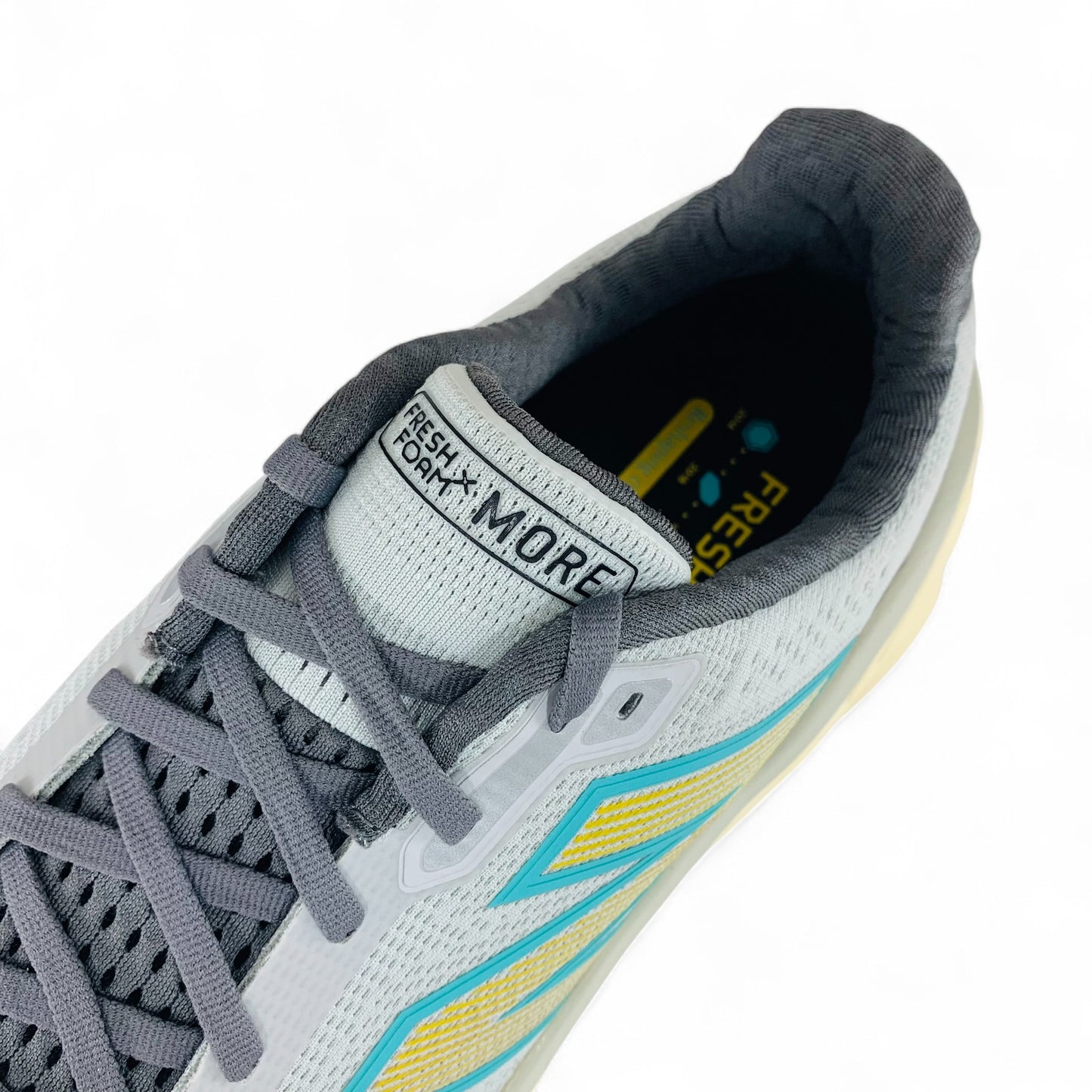 New Balance Fresh Foam X More v5