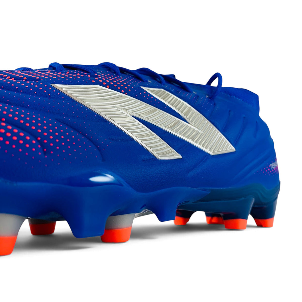 New Balance Tekela Pro Low FG v5