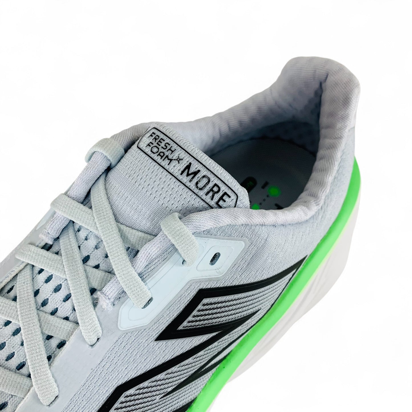 New Balance Fresh Foam X More v5