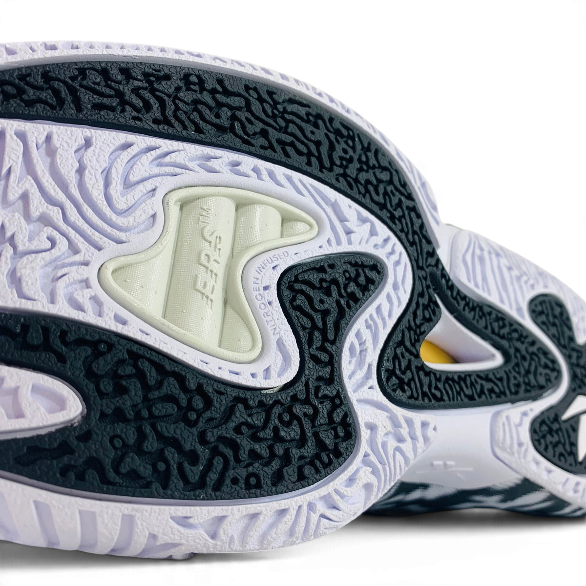 Reebok Engine A 26 SE