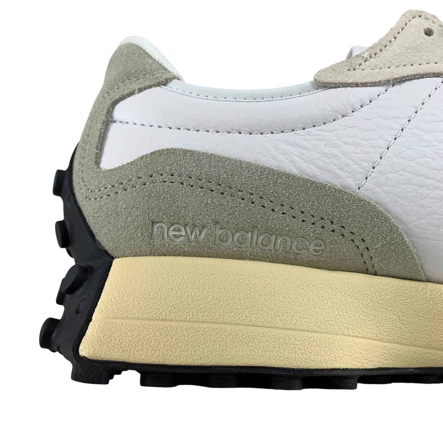 New Balance 327