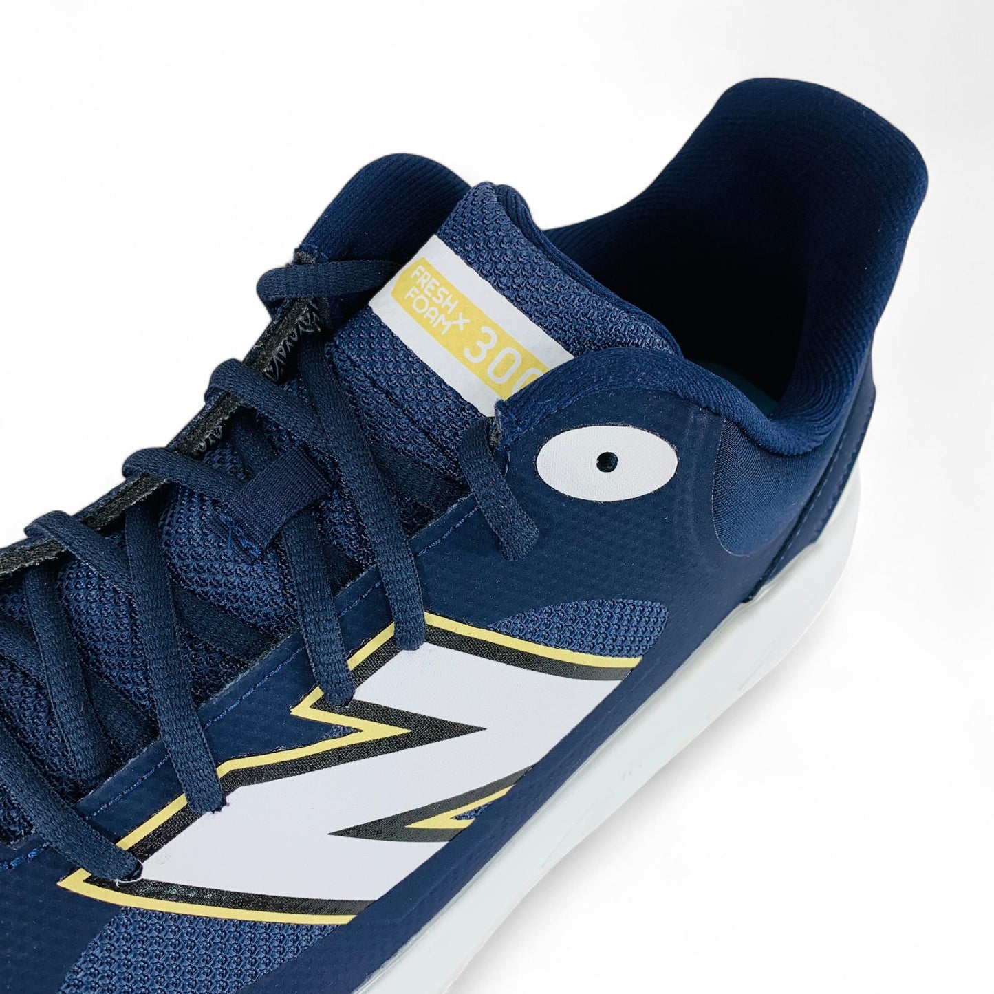 New Balance Fresh Foam 3000v7 Turf-Trainer