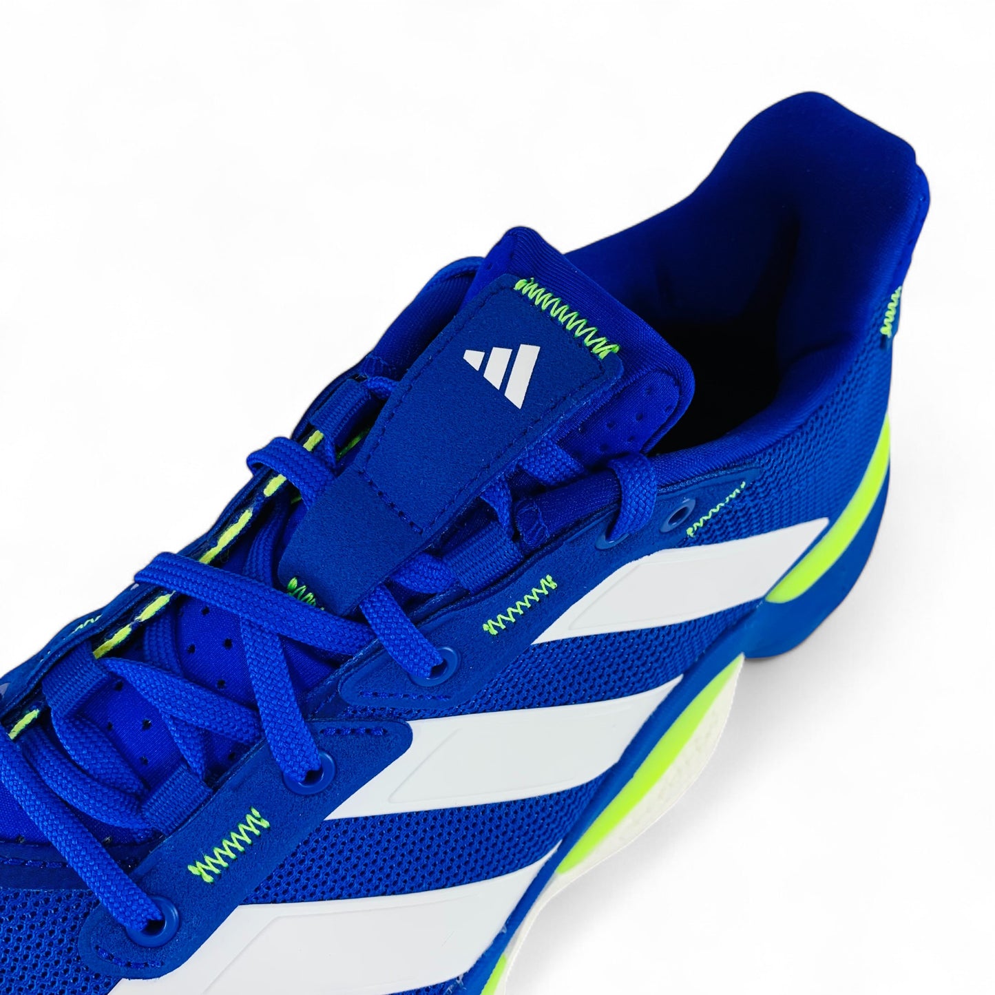 adidas Stabil 16