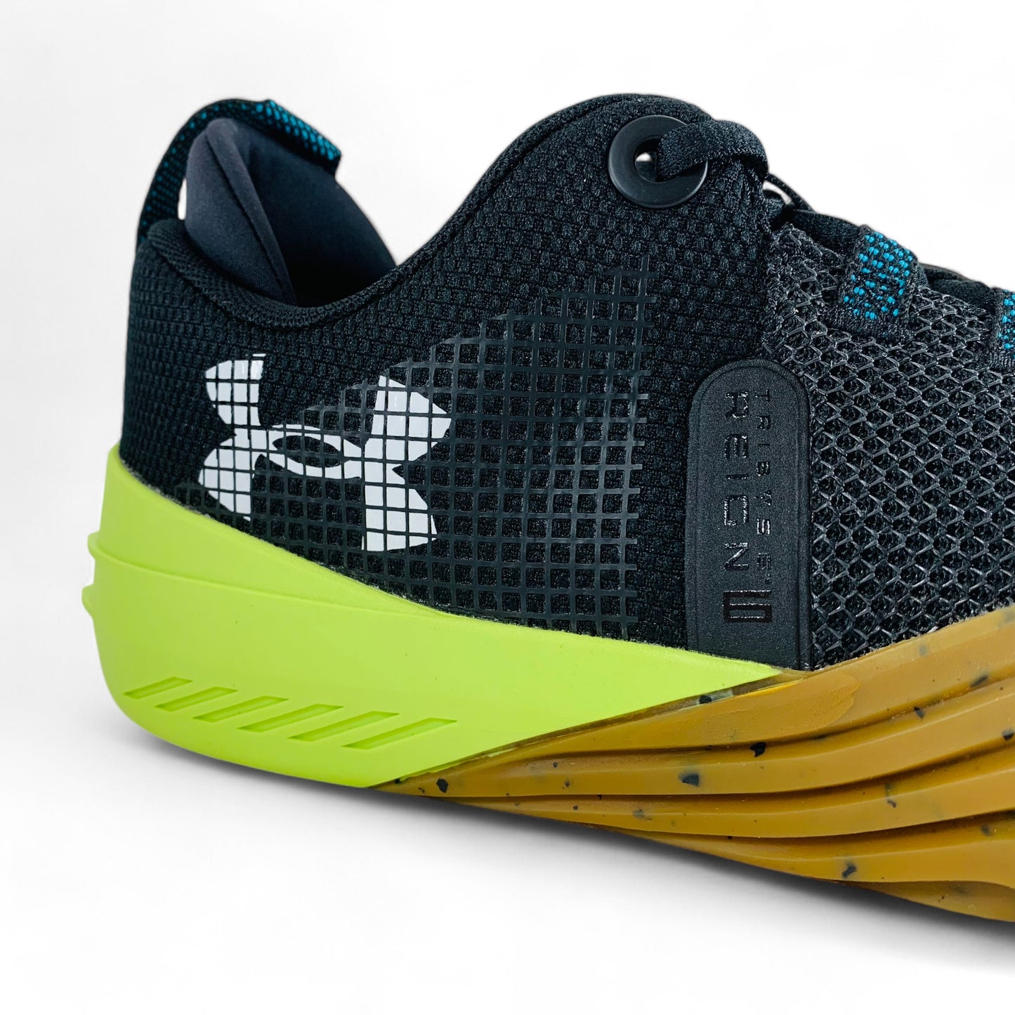 Under Armour UA TriBase Reign 6