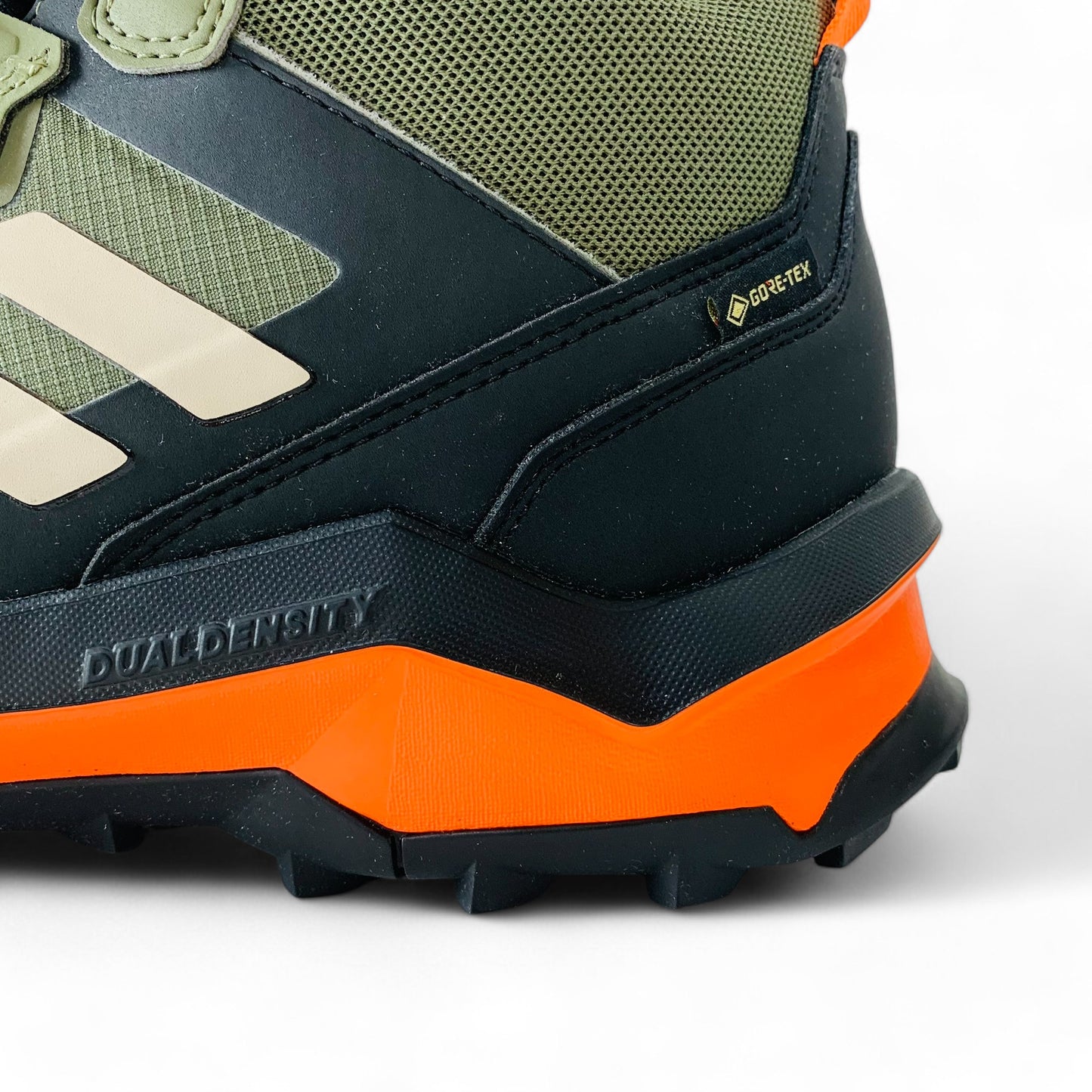 adidas Terrex AX4 Mid Gore-Tex