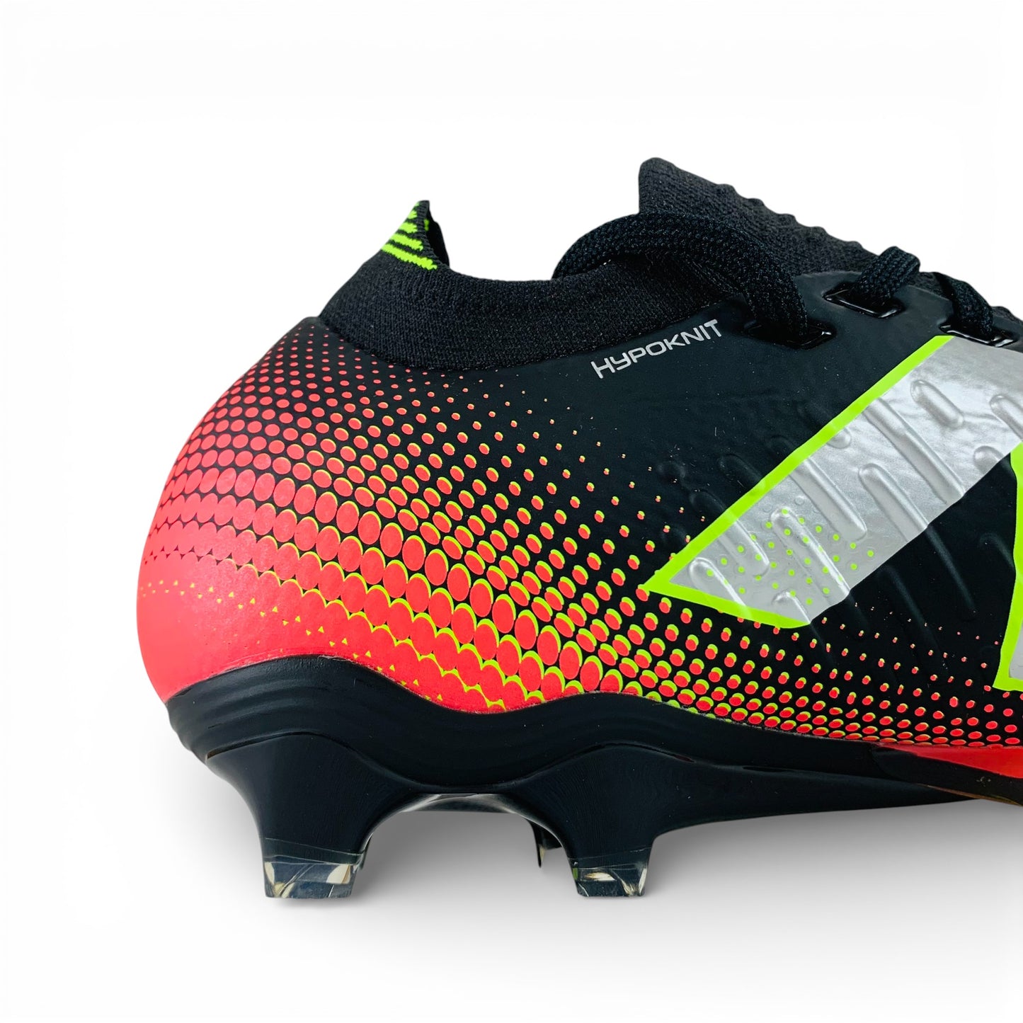 New Balance Tekela Pro Low Laced FG v4+