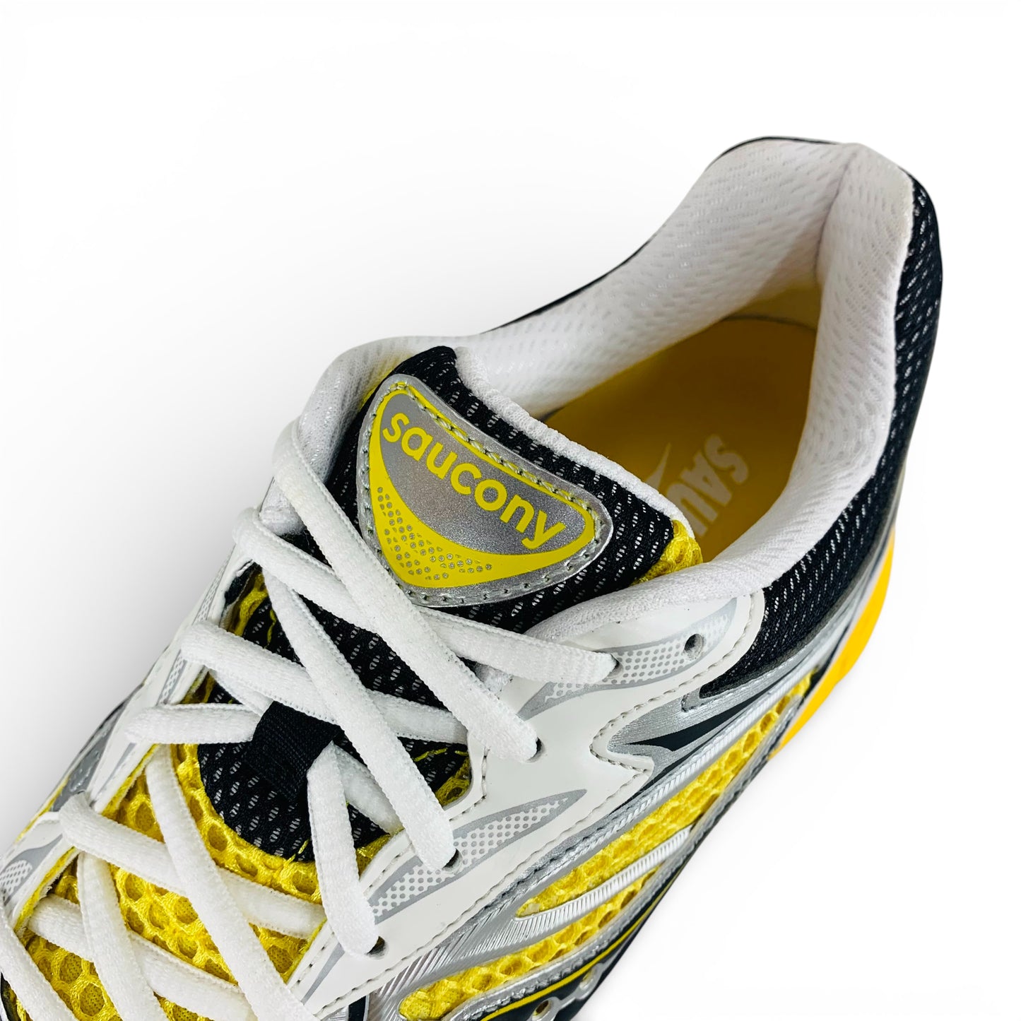 Saucony ProGrid Omni 9