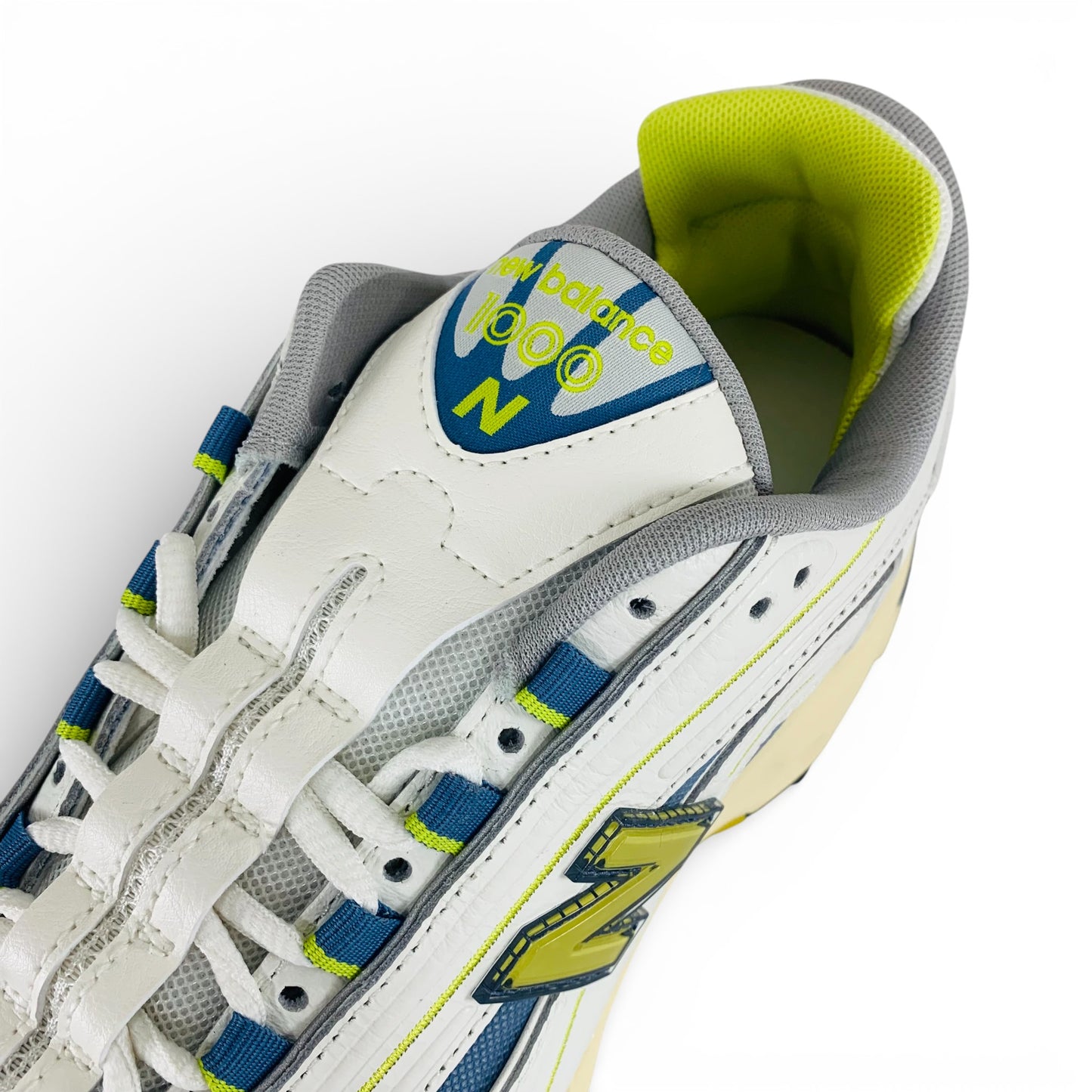 New Balance 1000