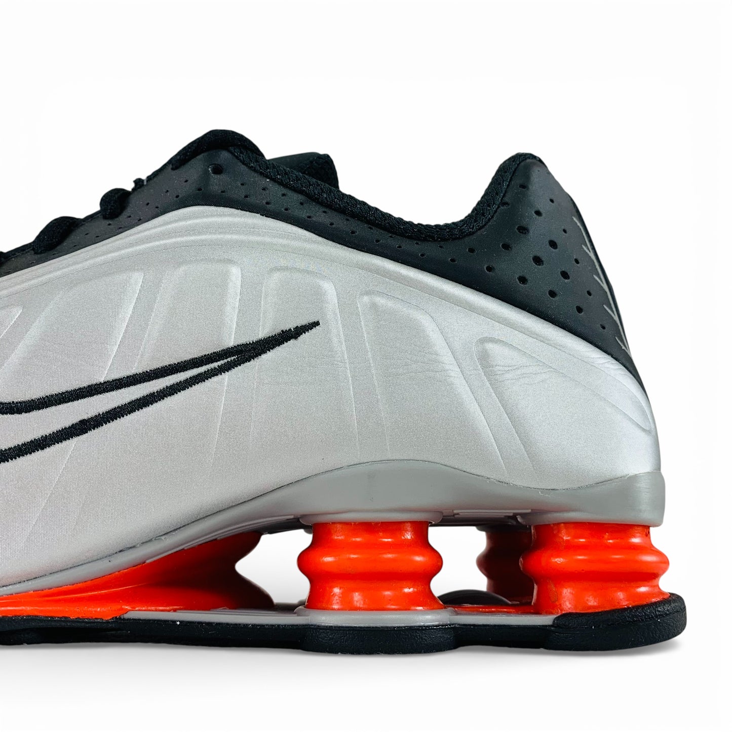 Nike Shox R4