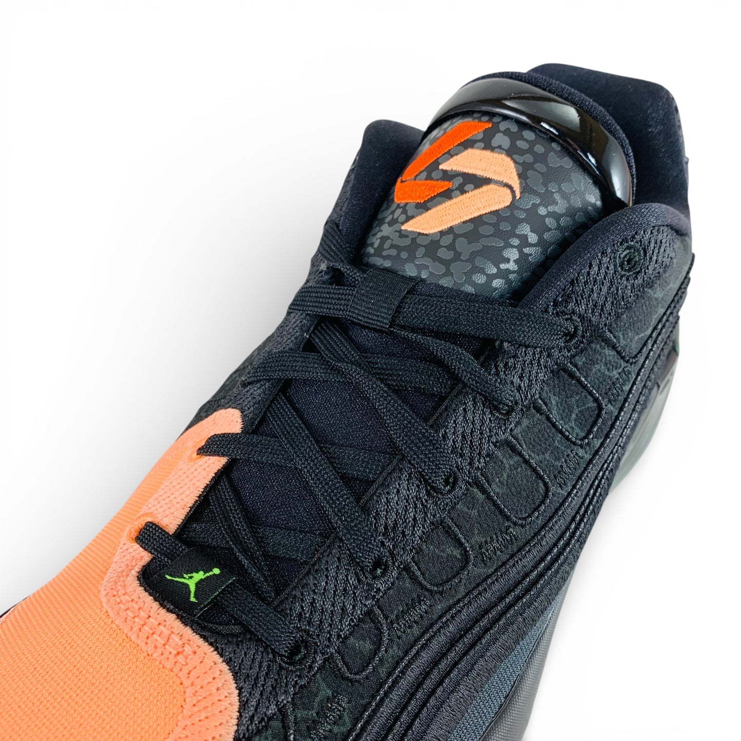 Jordan Luka 4
