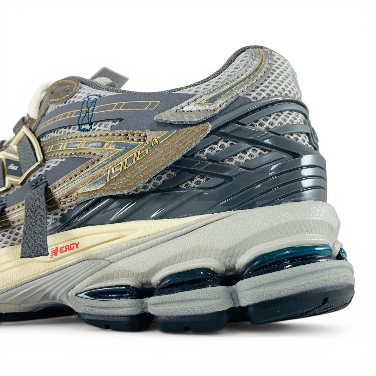 New Balance 1906A