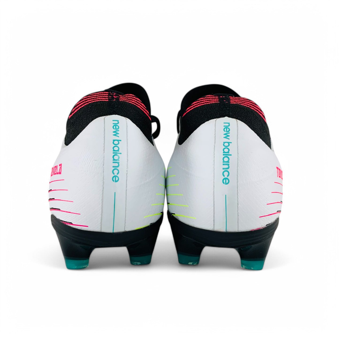 New Balance Tekela Pro Low Laced FG v4+