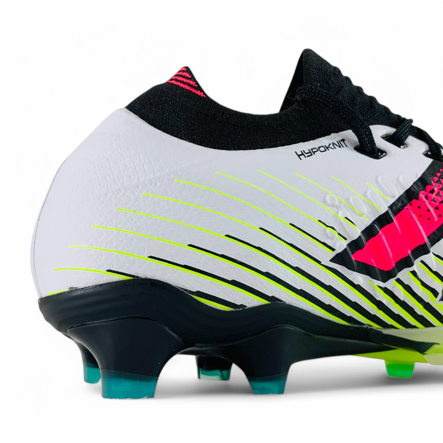 New Balance Tekela Pro Low Laced FG v4+