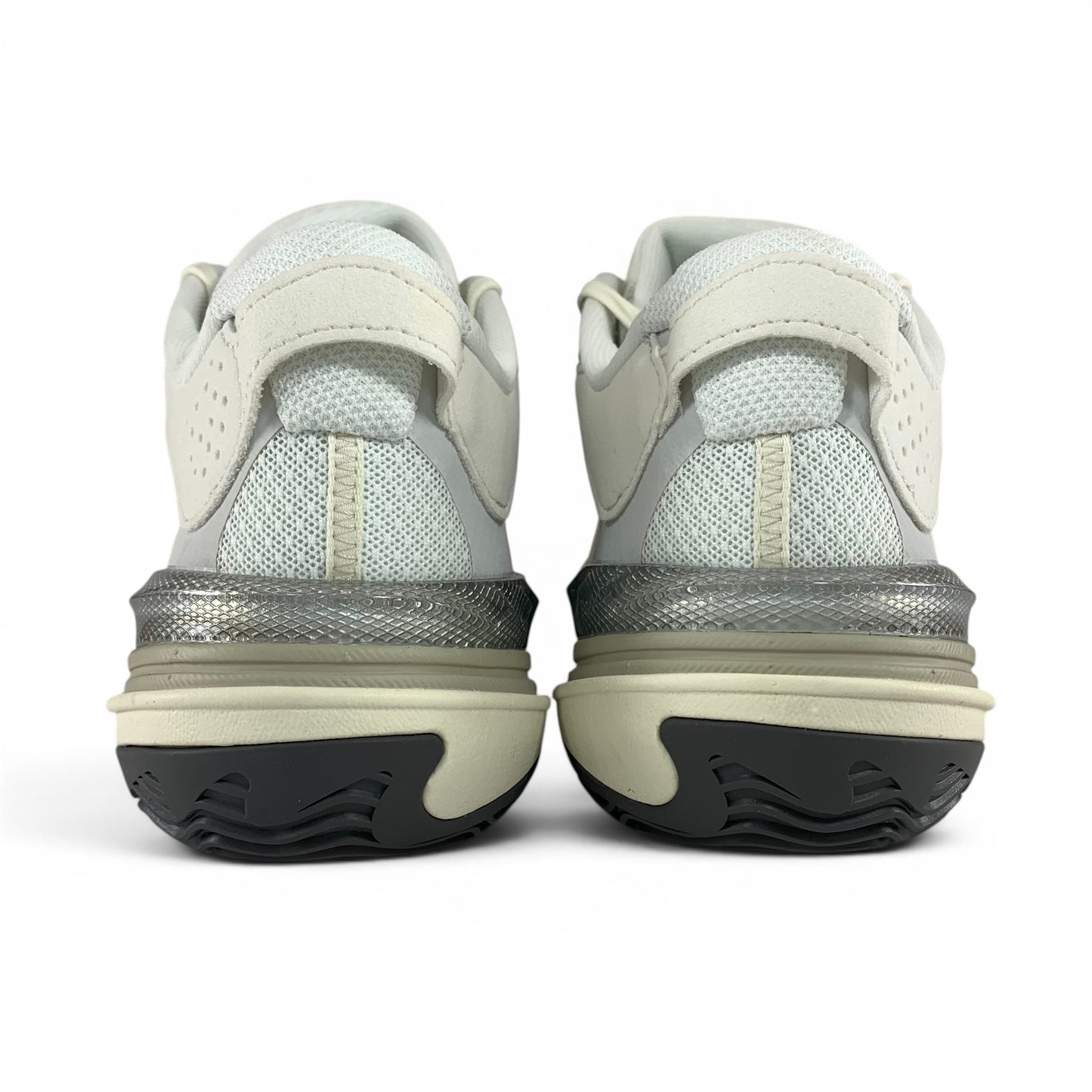 New Balance HESI Low v2