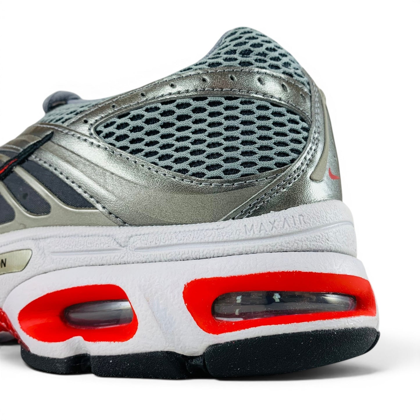 Nike Air Max Moto 2K